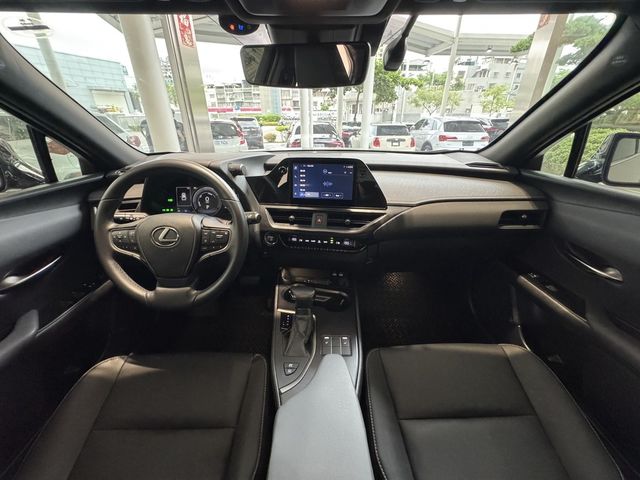 LEXUS凌志 UX250H  第6張相片