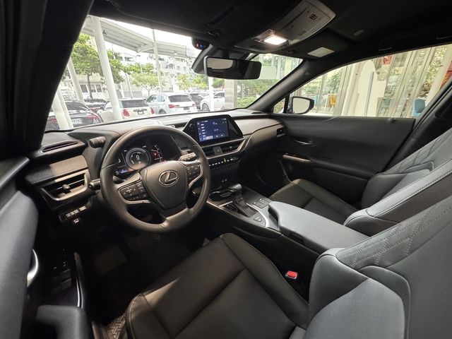 LEXUS凌志 UX250H  第7張相片