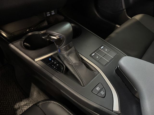 LEXUS凌志 UX250H  第10張相片