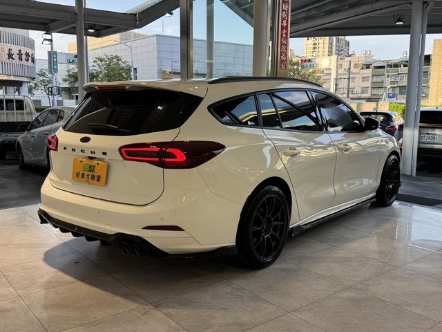 FORD福特 FOCUS WAGON  第2張相片