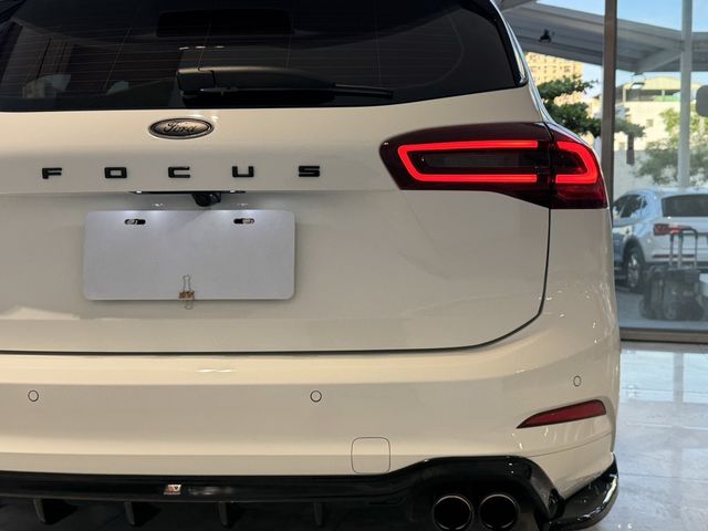 FORD福特 FOCUS WAGON  第4張相片