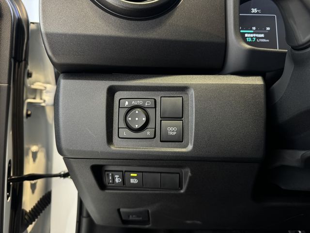 TOYOTA豐田 GR YARIS  第15張相片
