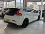 VOLVO富豪 V40  第2張縮圖