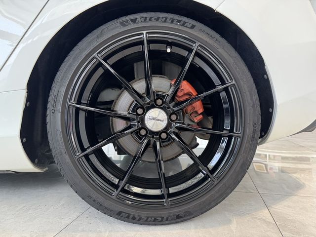 VOLVO富豪 V40  第4張相片