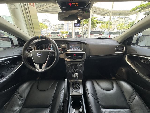 VOLVO富豪 V40  第6張相片