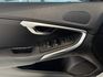 VOLVO富豪 V40  第15張縮圖