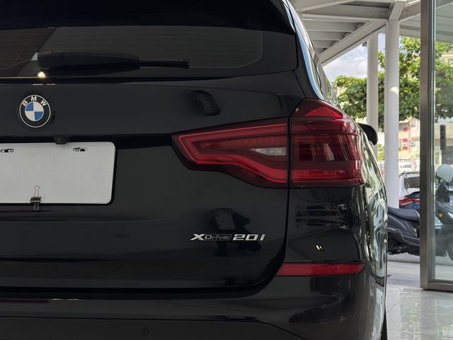 BMW寶馬 X3  第3張相片