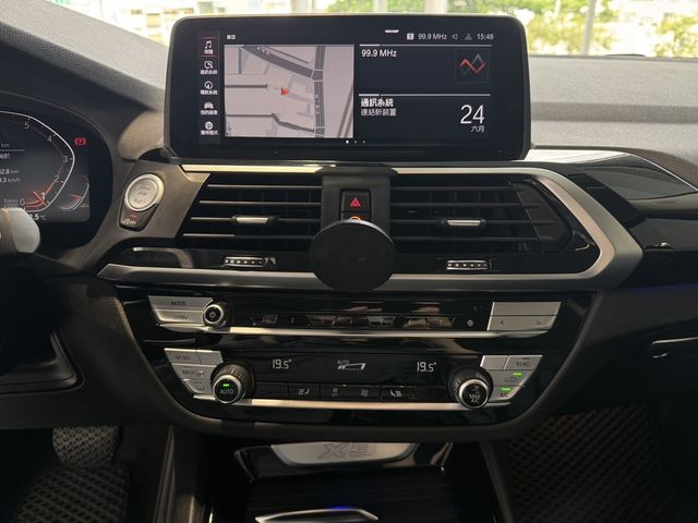 BMW寶馬 X3  第10張相片