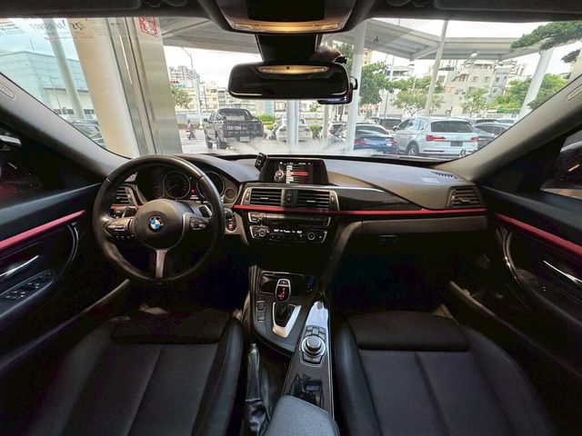 BMW寶馬 320 GT  第4張相片