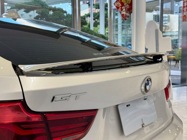 BMW寶馬 320 GT  第13張相片