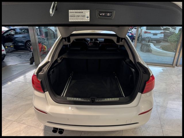 BMW寶馬 320 GT  第18張相片