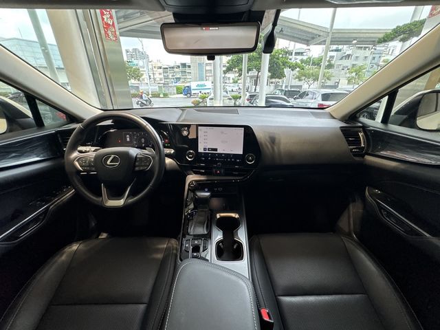 LEXUS凌志 NX200  第6張相片