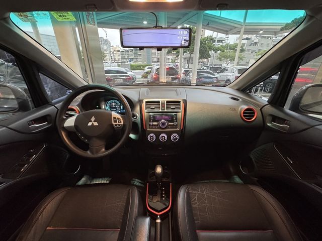 MITSUBISHI三菱 COLT PLUS  第7張相片