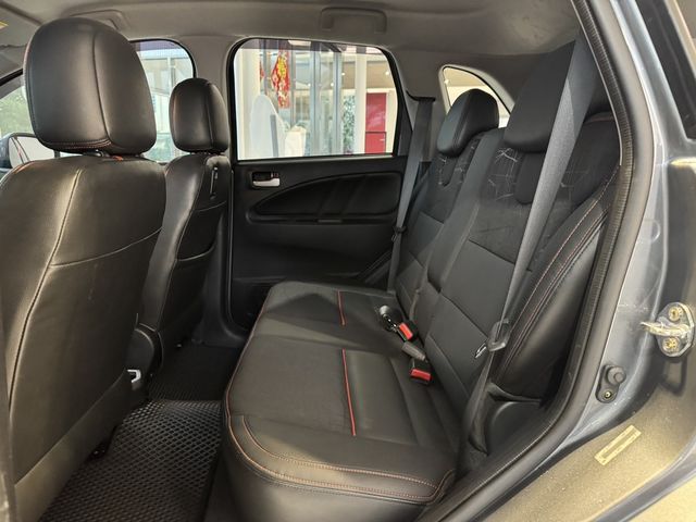 MITSUBISHI三菱 COLT PLUS  第9張相片