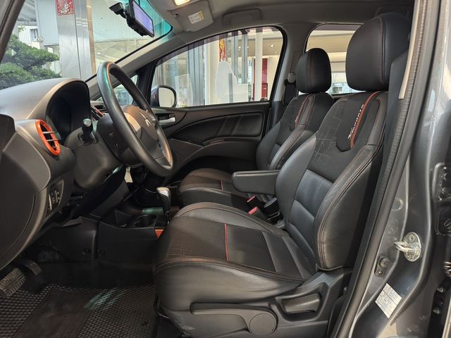 MITSUBISHI三菱 COLT PLUS  第10張相片