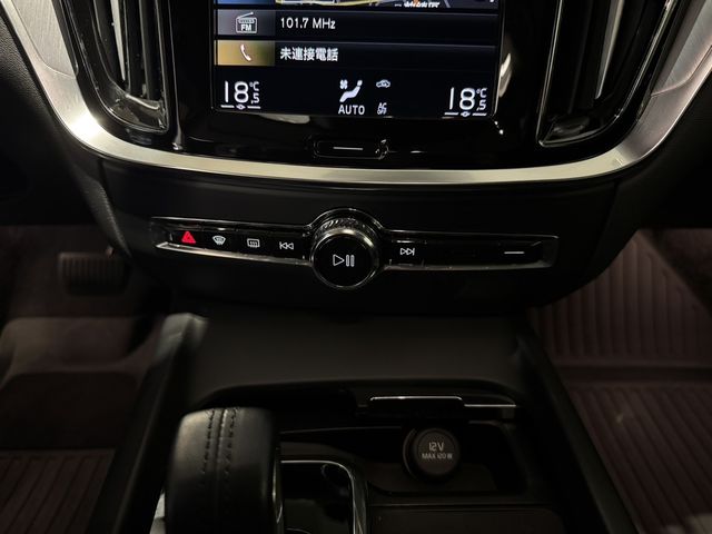 VOLVO富豪 V60  第11張相片