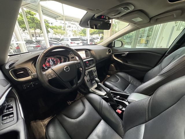 VOLVO富豪 V40  第7張相片