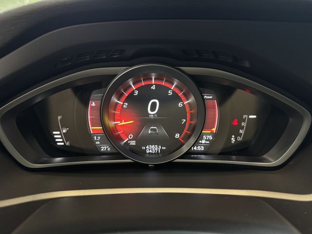 VOLVO富豪 V40  第16張相片