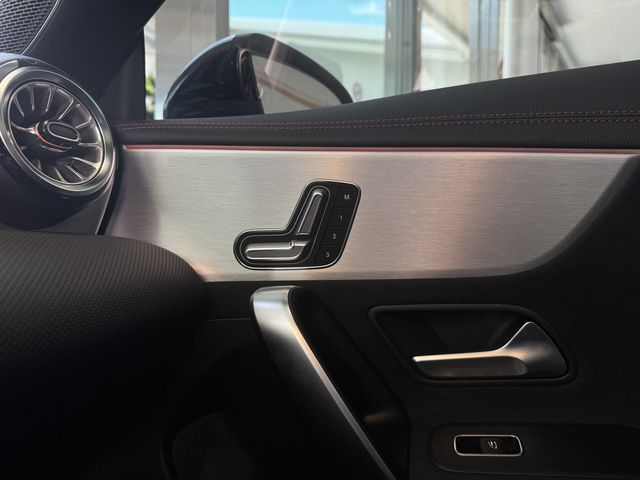 M-BENZ賓士 CLA45 S AMG 4MATIC+  第12張相片