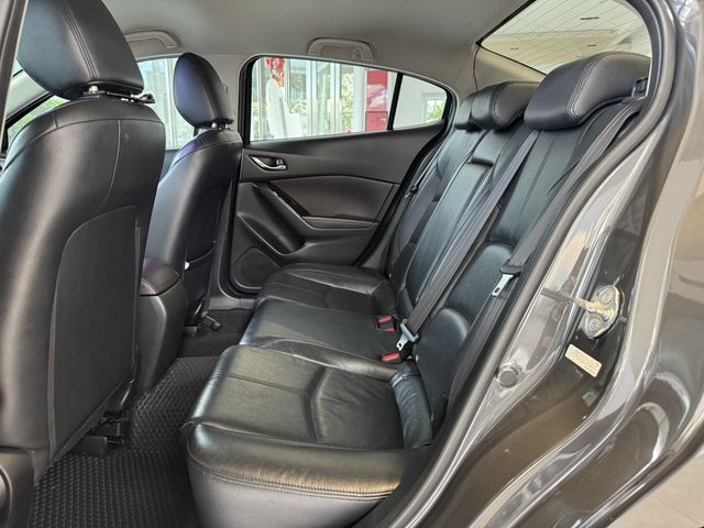 MAZDA馬自達 MAZDA 3  第8張相片