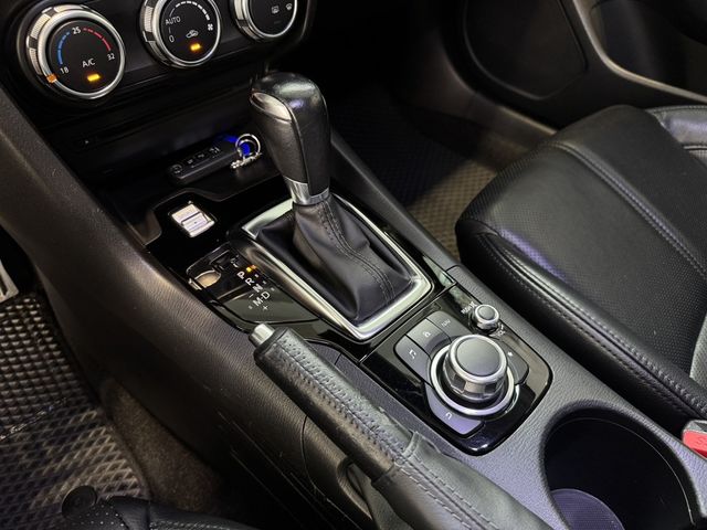 MAZDA馬自達 MAZDA 3  第10張相片