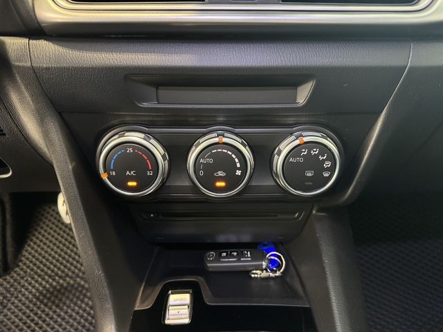 MAZDA馬自達 MAZDA 3  第11張相片
