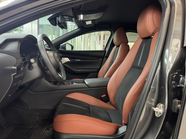 MAZDA馬自達 MAZDA 3  第9張相片