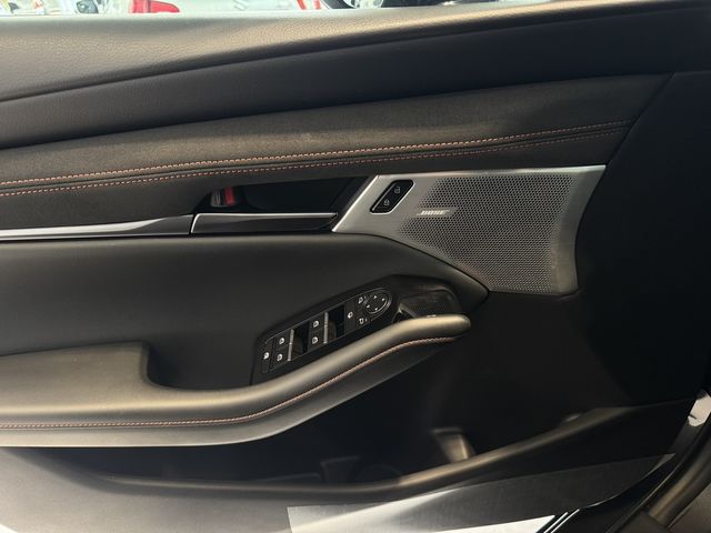 MAZDA馬自達 MAZDA 3  第13張相片