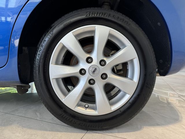 NISSAN日產 TIIDA  第4張相片