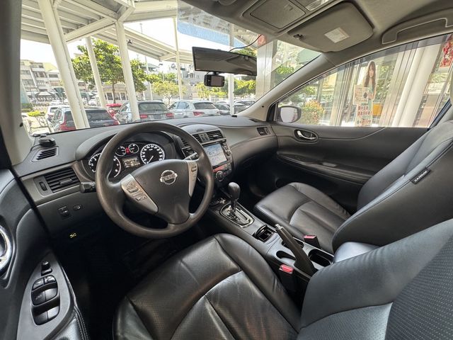 NISSAN日產 TIIDA  第7張相片