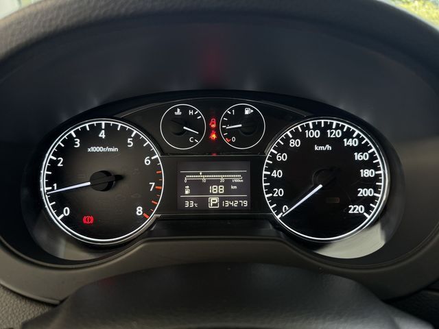 NISSAN日產 TIIDA  第13張相片