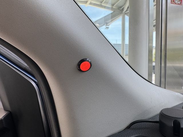NISSAN日產 TIIDA  第15張相片