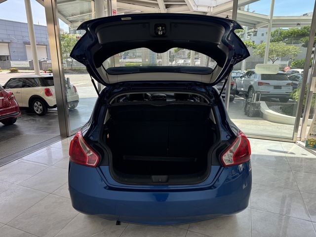 NISSAN日產 TIIDA  第17張相片