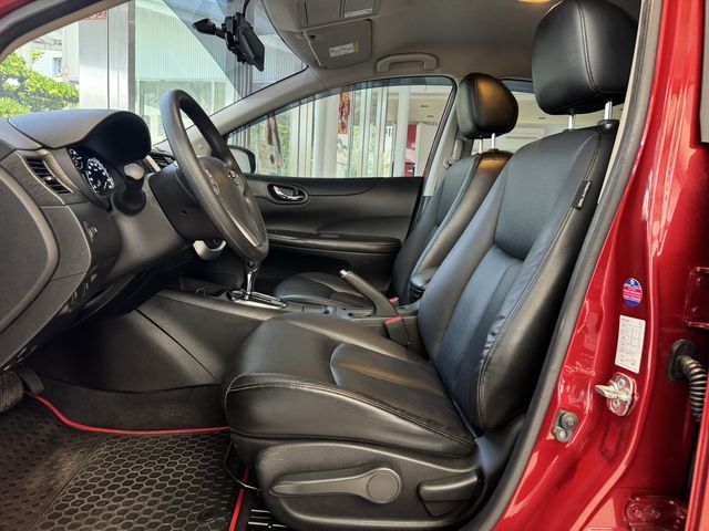 NISSAN日產 TIIDA  第10張相片