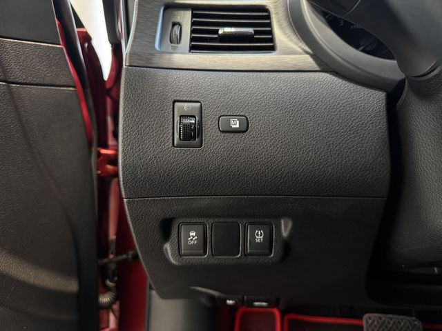 NISSAN日產 TIIDA  第14張相片