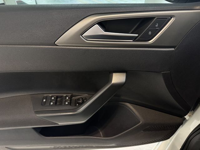 VOLKSWAGEN福斯 POLO  第16張相片