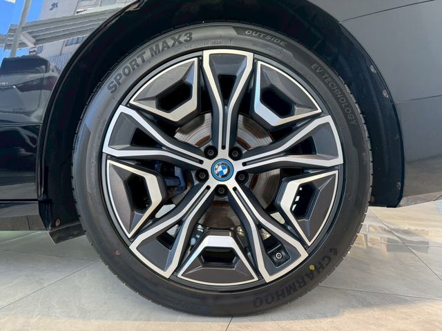 BMW寶馬 IX XDRIVE50  第4張相片