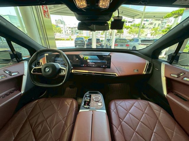 BMW寶馬 IX XDRIVE50  第6張相片