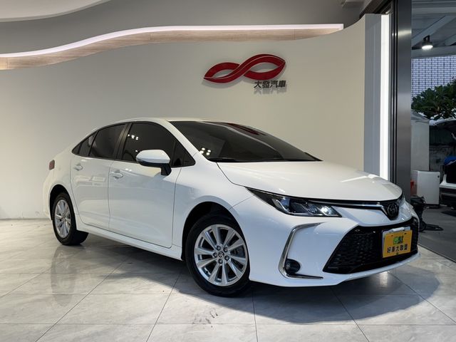 TOYOTA豐田 ALTIS  第1張相片