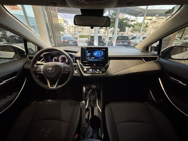TOYOTA豐田 ALTIS  第6張相片