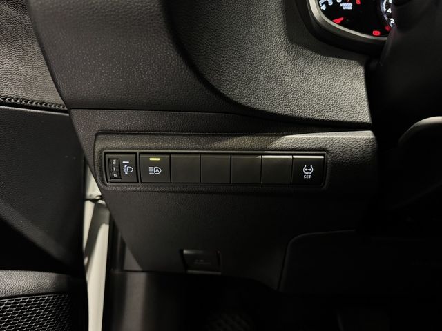 TOYOTA豐田 ALTIS  第14張相片