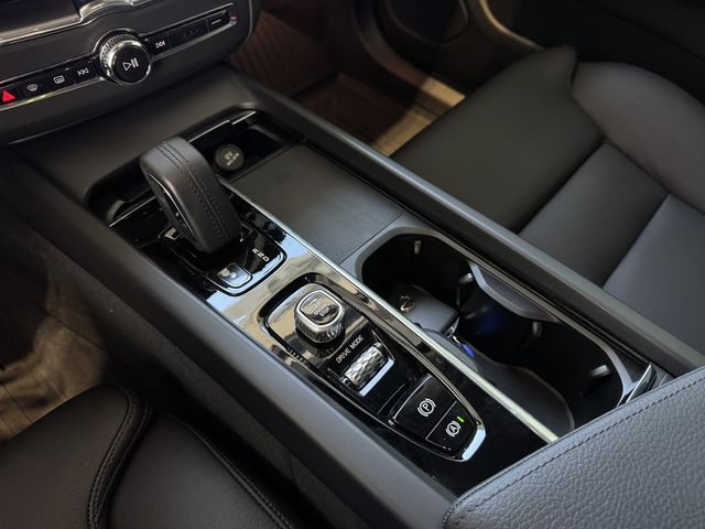 VOLVO富豪 XC60  第11張相片