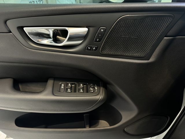 VOLVO富豪 XC60  第14張相片