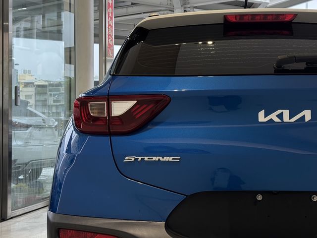 KIA起亞 STONIC  第3張相片