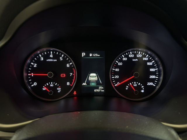 KIA起亞 STONIC  第15張相片