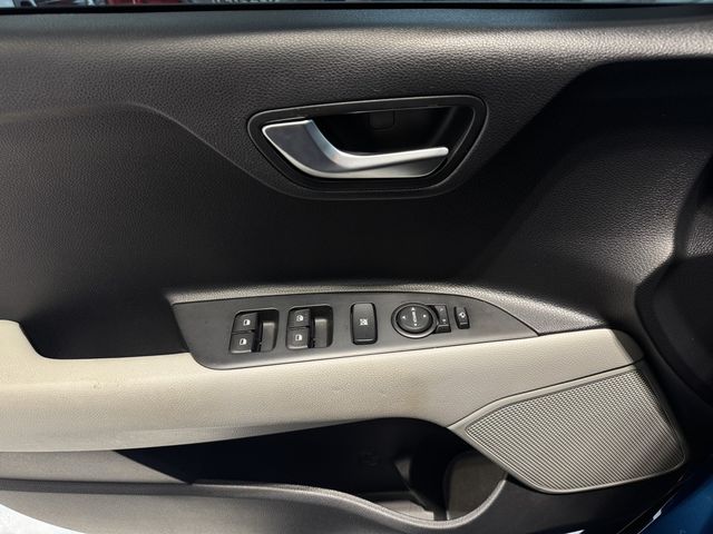KIA起亞 STONIC  第17張相片