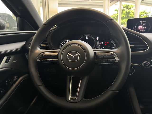 MAZDA馬自達 MAZDA 3  第5張相片