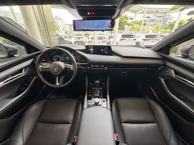 MAZDA馬自達 MAZDA 3  第6張相片