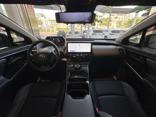 TOYOTA豐田 BZ4X  第6張相片