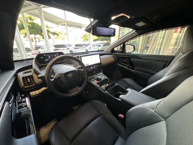 TOYOTA豐田 BZ4X  第7張相片